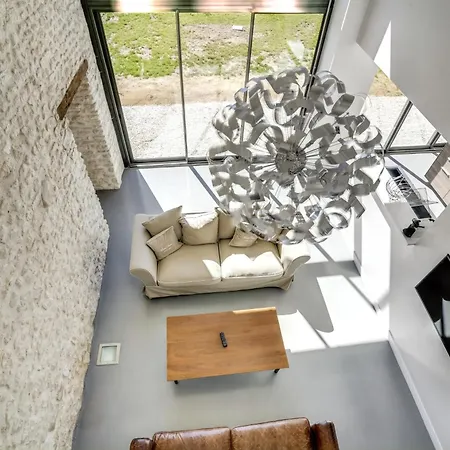 Villa Incroyable A Avec Piscine Privee. Amponville